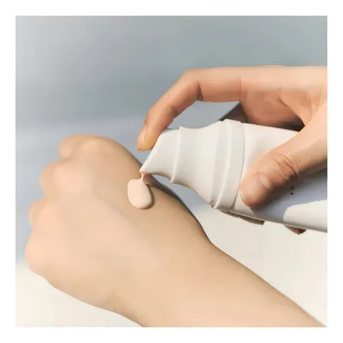Skin1004 Protector Solar Iluminador Tone-Up SPF50+ 50ml